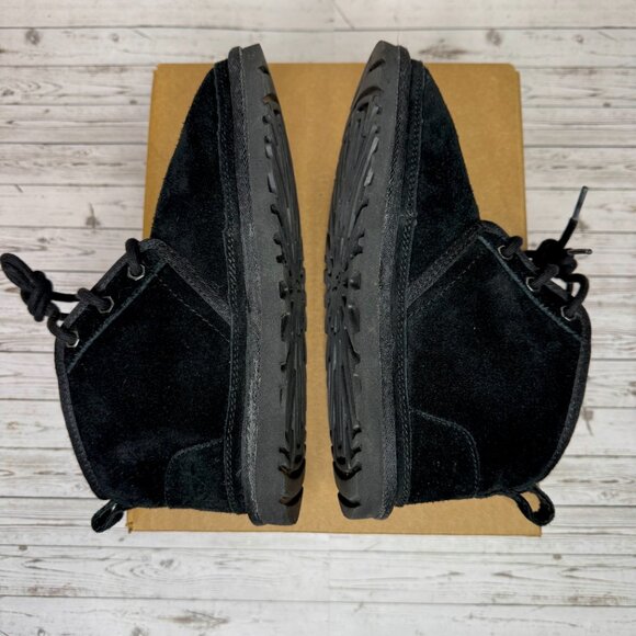 UGG Classic Neumel | Black | Size 5W | 88276 - Picture 4 of 16